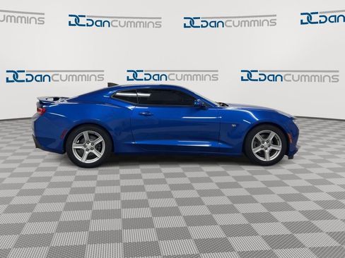 Used 2017 Chevrolet Camaro LT image 9