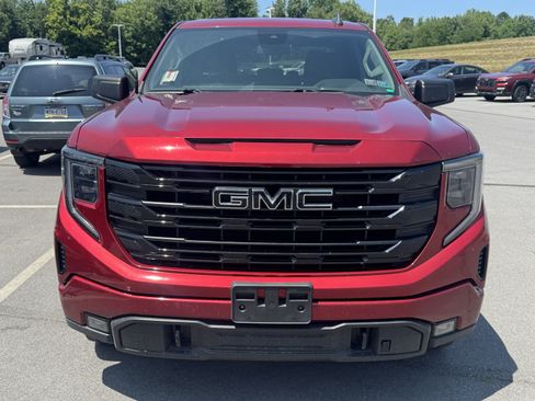 Used 2023 GMC Sierra 1500 Elevation AWD/4WD image 6