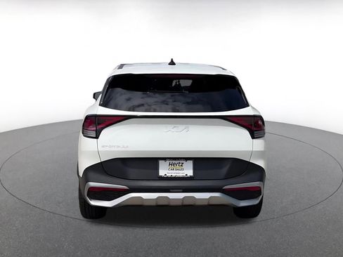 Used 2024 Kia Sportage LX FWD image 11