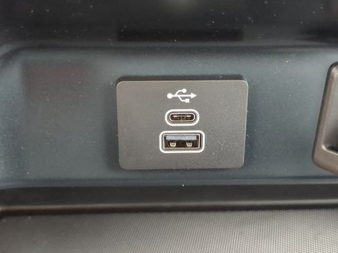 Certified 2025 Ford F150 XL RWD image 18