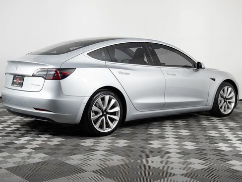 Used 2018 Tesla Model 3 Long Range image 8