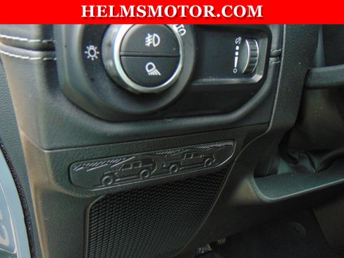 Certified 2024 Jeep Gladiator Sport w/ Premium Package AWD/4WD image 25