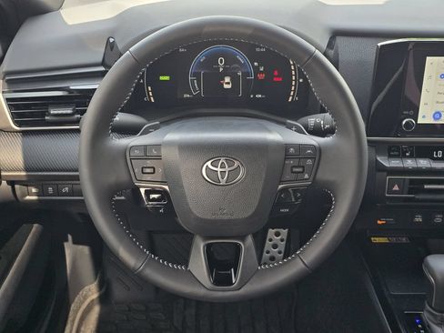 Used 2026 Toyota Camry SE w/ Convenience Package FWD image 15