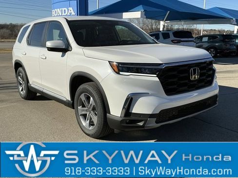 New 2025 Honda Pilot EX-L image 1