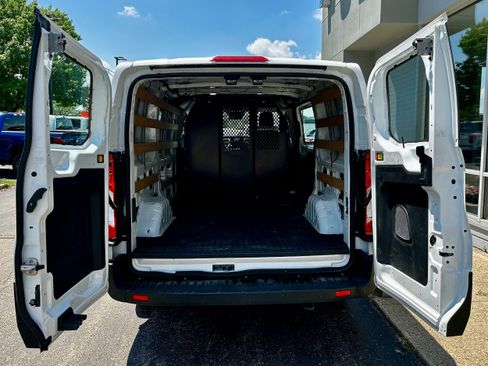 Used 2024 Ford Transit 250 Low Roof w/ Exterior Upgrade Package RWD image 12