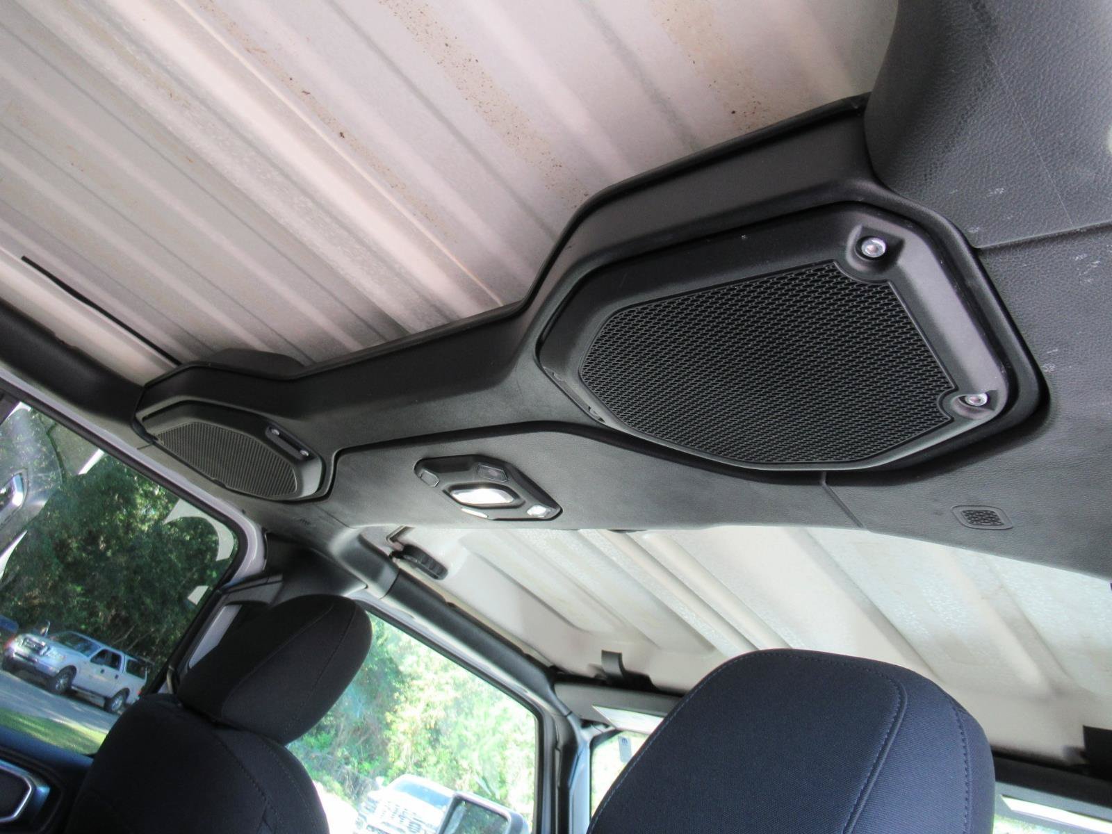 Used 2018 Jeep Wrangler Unlimited Sport S AWD/4WD image 17