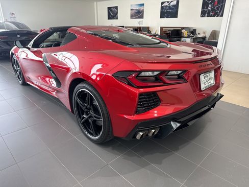Used 2022 Chevrolet Corvette Stingray Preferred Cpe w/ Battery Protection Package RWD image 3