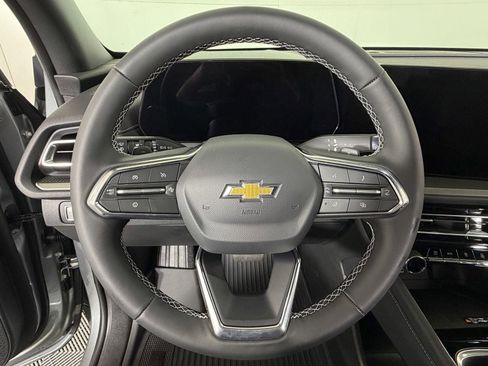 New 2026 Chevrolet Traverse LT w/ LPO, Floor Liner Package FWD image 11