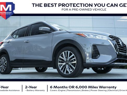 Used 2022 Nissan Kicks SV image 1