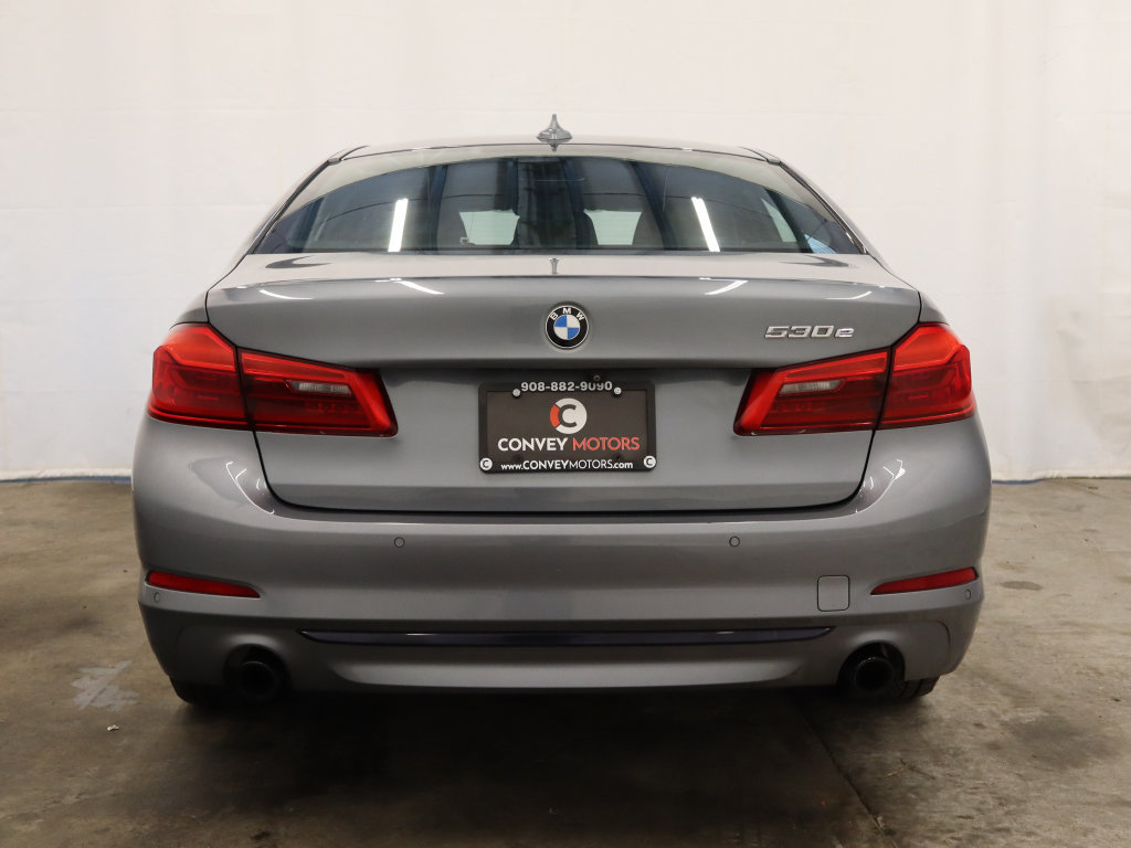 Used 2019 BMW 530e xDrive w/ Convenience Package AWD/4WD image 7