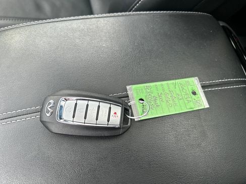 Used 2023 INFINITI QX60 Sensory w/ Vision Package image 30