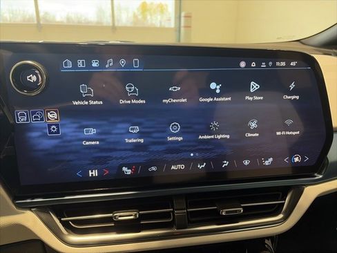 New 2026 Chevrolet Equinox EV LT image 19