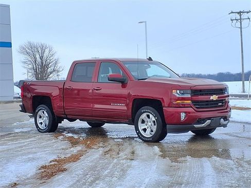 Used 2018 Chevrolet Silverado 1500 LT w/ All Star Edition image 28