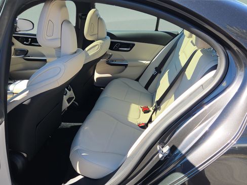 New 2026 Mercedes-Benz C 300 Sedan image 15