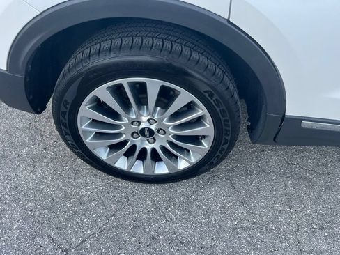 Used 2016 Lincoln MKC Reserve FWD image 13