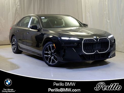 Used 2026 BMW 740i xDrive w/ Executive Package image 1