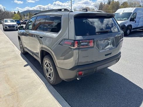 New 2026 Jeep Cherokee Laredo AWD/4WD image 4