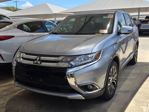 Used 2016 Mitsubishi Outlander SE FWD image 3