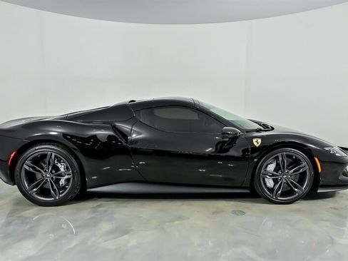 Used 2024 Ferrari 296 GTS RWD image 17