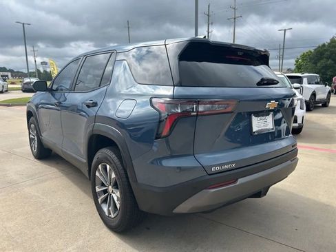 Used 2025 Chevrolet Equinox LT w/ Safety and Technology Package FWD image 7