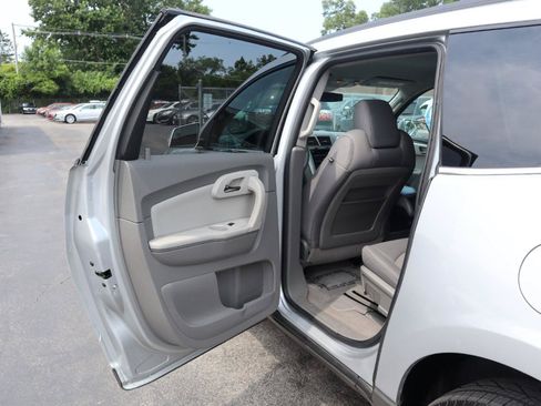 Used 2012 Chevrolet Traverse LT AWD/4WD image 17