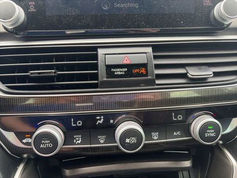 Used 2022 Honda Accord Sport image 18