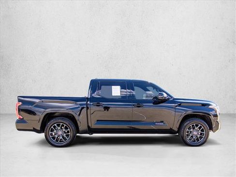 Used 2022 Toyota Tundra Platinum w/ Advanced Package AWD/4WD image 4