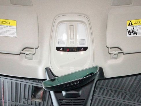 Used 2023 Volvo XC90 T8 Plus w/ Protection Package Premier image 8