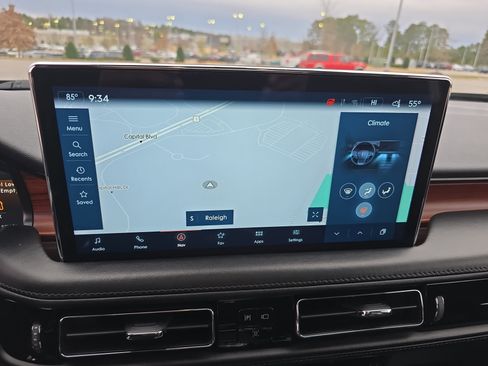 Used 2022 Lincoln Nautilus Reserve w/ Equipment Group 201A image 22