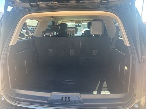 Used 2022 Ford Expedition Max XLT image 11