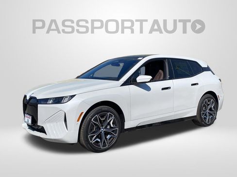 New 2026 BMW iX xDrive45 image 1