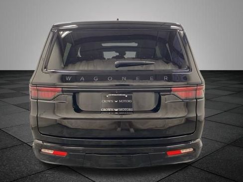 Used 2024 Jeep Wagoneer Series II AWD/4WD image 5