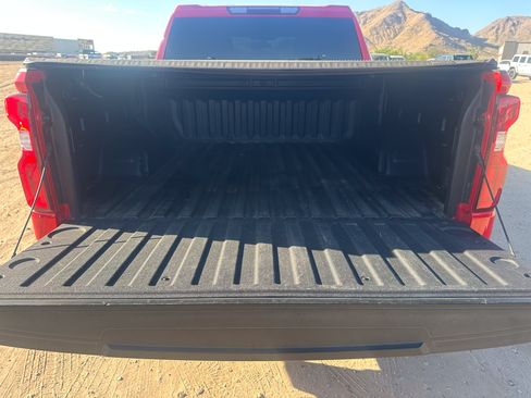 Used 2022 Chevrolet Silverado 1500 Custom RWD image 19
