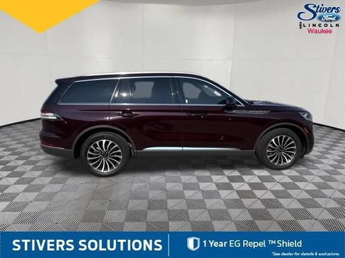 Used 2023 Lincoln Aviator AWD w/ Premium Package image 5
