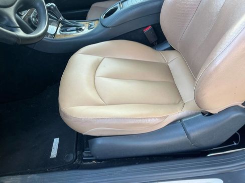 Used 2009 Mercedes-Benz CLK 550 Cabriolet image 16