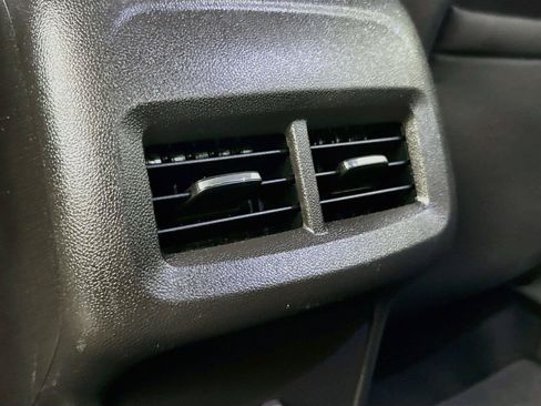 Used 2022 Chevrolet Equinox LT AWD/4WD image 25