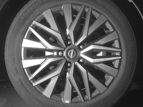 Used 2025 Nissan Altima 2.5 SV image 13