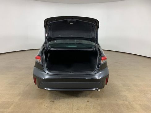 Used 2021 Toyota Corolla LE FWD image 12