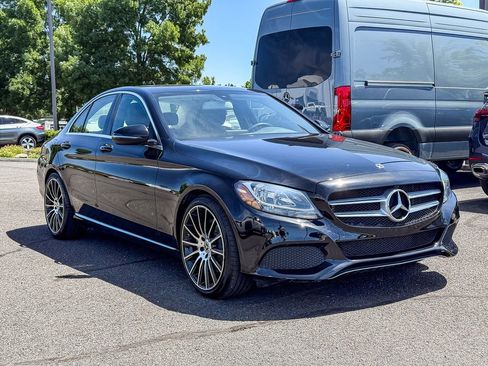 Used 2018 Mercedes-Benz C 300 Sedan image 5