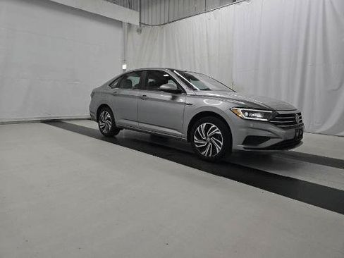 Used 2020 Volkswagen Jetta SEL FWD image 4