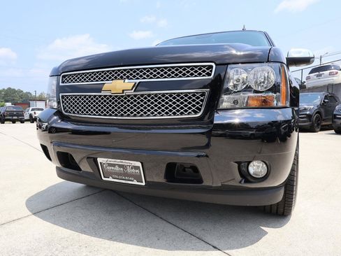 Used 2012 Chevrolet Suburban LTZ RWD image 33