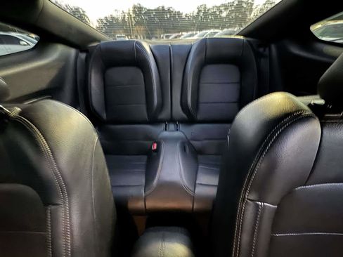 Used 2016 Ford Mustang Premium image 16