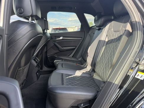 Used 2018 Audi SQ5 Prestige w/ Prestige Package AWD/4WD image 30
