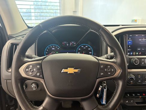 Used 2020 Chevrolet Colorado Z71 w/ Z71 Midnight Edition AWD/4WD image 26