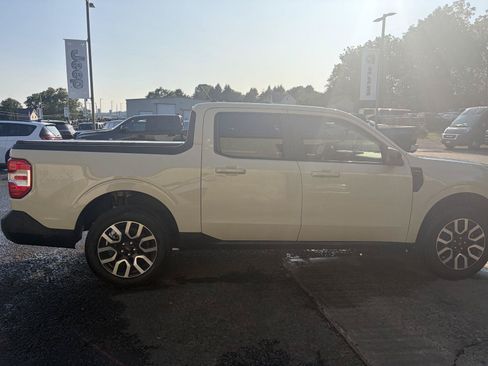 Used 2024 Ford Maverick Lariat w/ 4K Tow Package AWD/4WD image 9