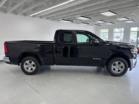 Used 2025 RAM 1500 Big Horn AWD/4WD image 15
