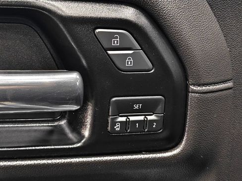 Used 2019 Chevrolet Silverado 1500 LTZ w/ LTZ Premium Package AWD/4WD image 56