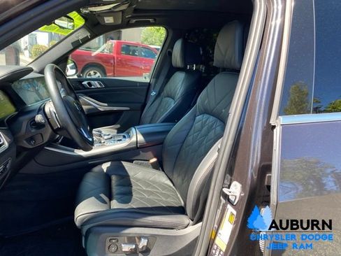 Used 2023 BMW X5 xDrive40i w/ Luxury Seating Package AWD/4WD image 36