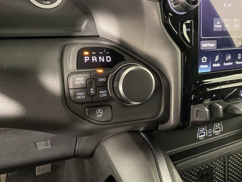 New 2026 RAM 1500 Big Horn AWD/4WD image 28