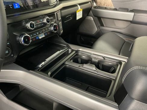 New 2026 Ford F250 Lariat w/ Black Appearance Package image 19